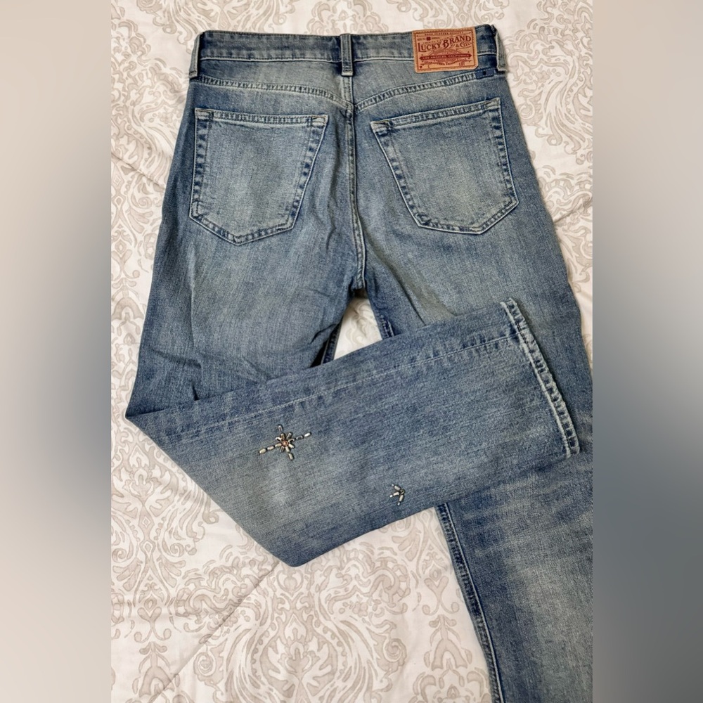 Lucky Brand Embellished crop jeans - Picture 2 of 4